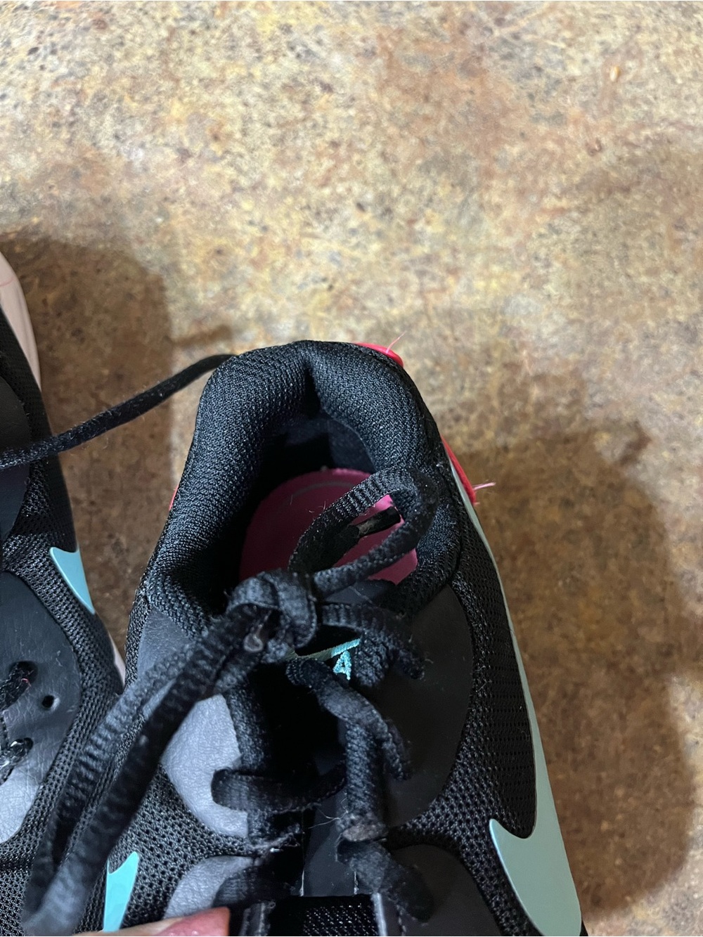 Nike Air Max Oketo Women’s 8 Black Aurora Pink Teal Sneakers walking athletic - Picture 9 of 9